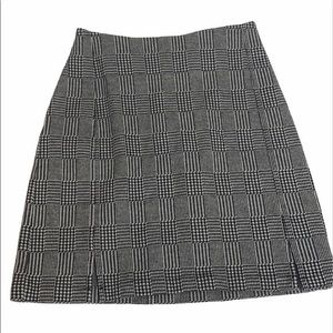 Brandy Melville Black & White Houndstooth Skirt
